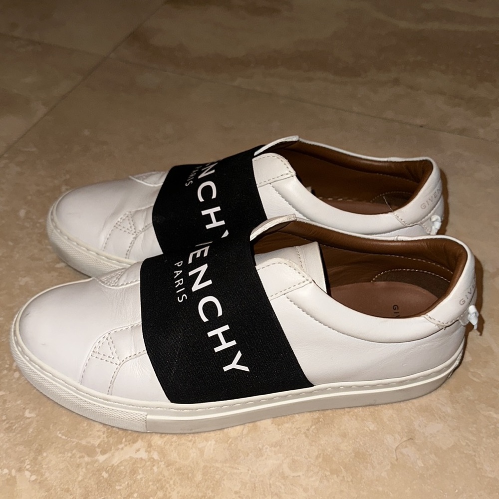 Givenchy City Sport Sneakers